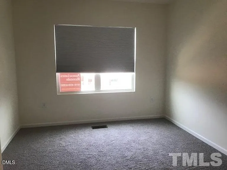 6039 Beale Loop — Photo 11