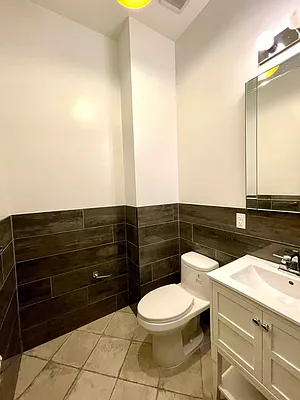 Rented by City Connections Realty | media 25