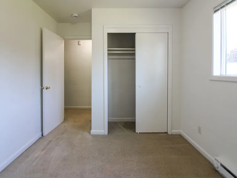 1136 Fairmount Ave S — Photo 19