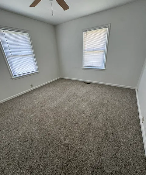 2622 Sunnyside Ave — Photo 5