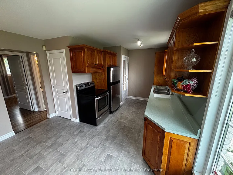 3013 Johnston Ave — Photo 7