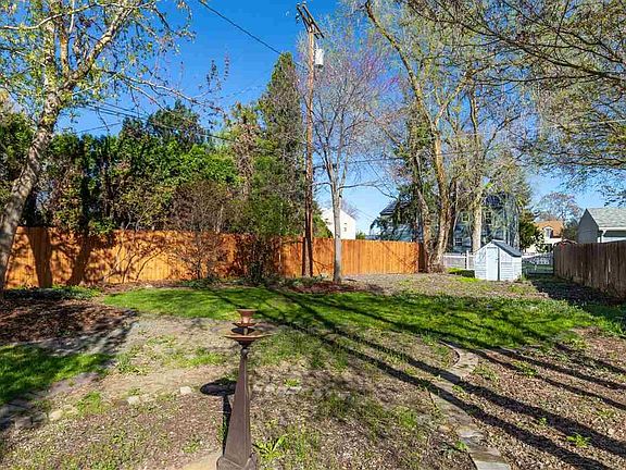 4th image of 1309 Hains Ave