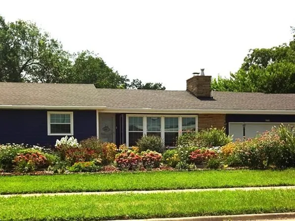 619 W Oak St, Independence, KS 67301