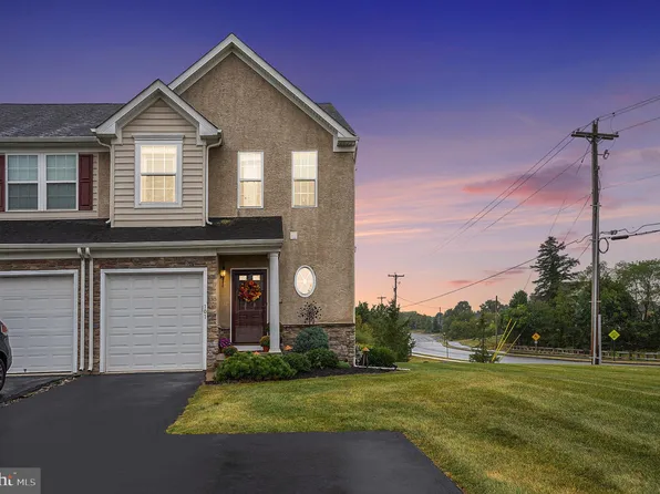 101 Fawn Dr, Gilbertsville, PA 19525