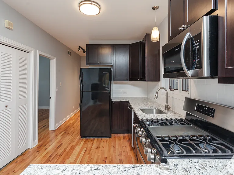 1510 N Elk Grove Ave #2 — Photo 2
