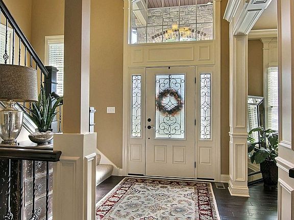 5 Entrance Foyer3