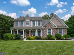 1011 N Wyndham Dr, York, PA