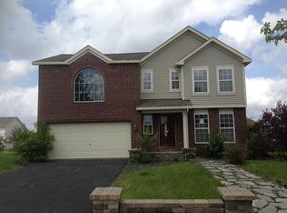 1517 Bluestem Ln, Minooka, IL 60447