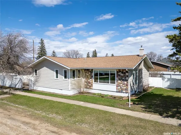 305 Stevens AVENUE, Birch Hills, SK S0J 0G0