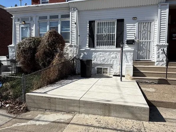 6030 Walker St, Philadelphia, PA 19135