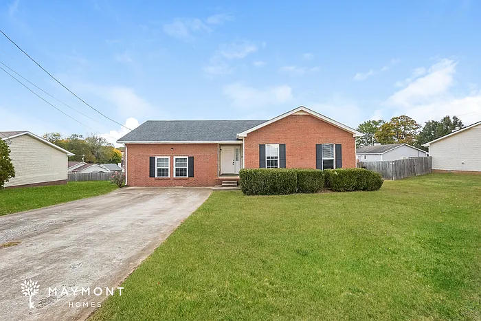 427 Sandburg Dr — Photo 1