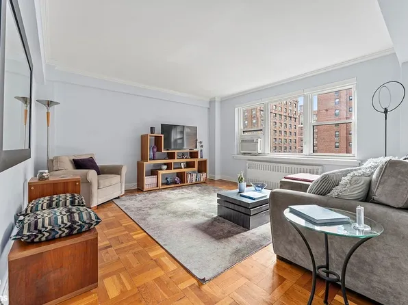11 Riverside Dr APT 11AW, New York, NY 10023