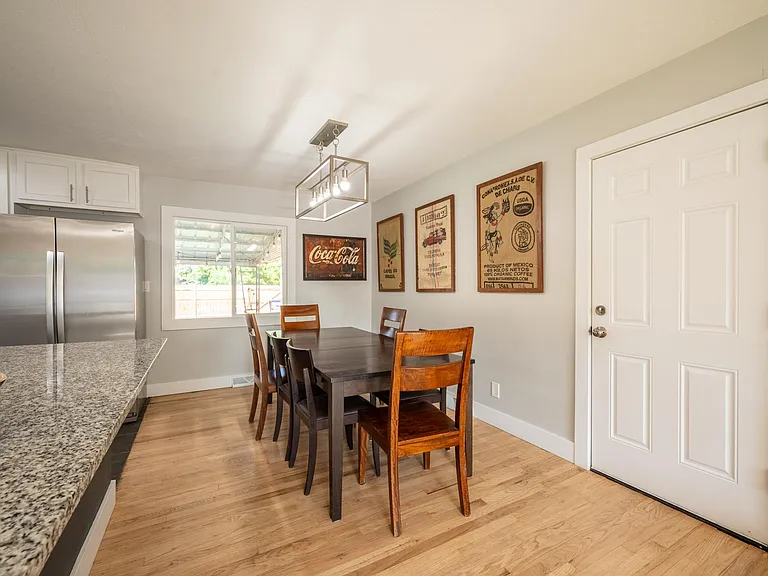 1314 Aspen St — Photo 5