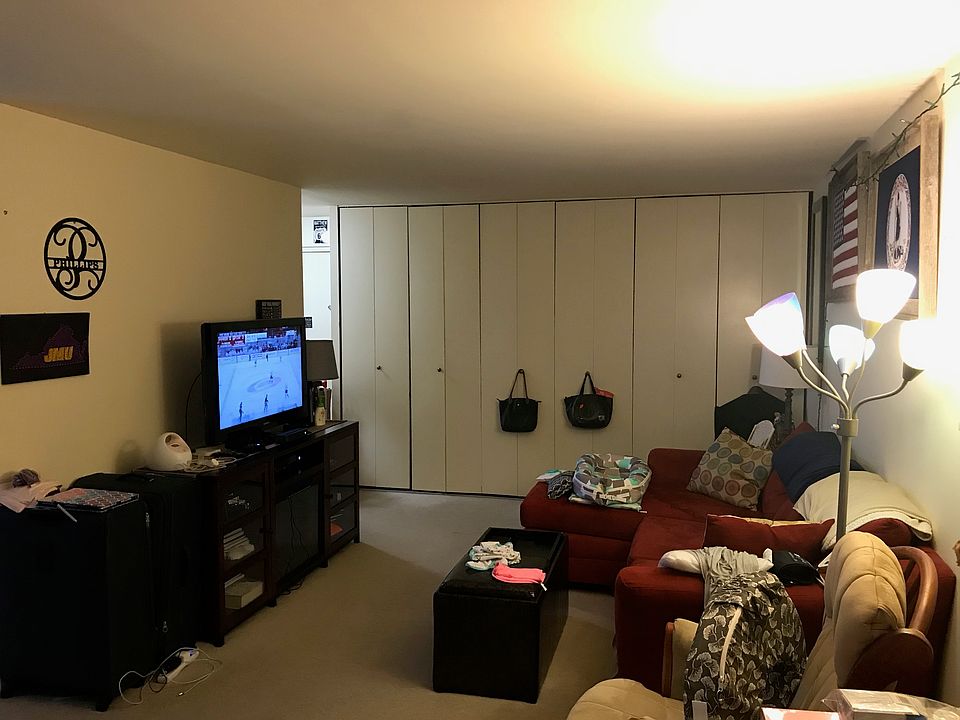 1st image of 3100 S Manchester St APT 440