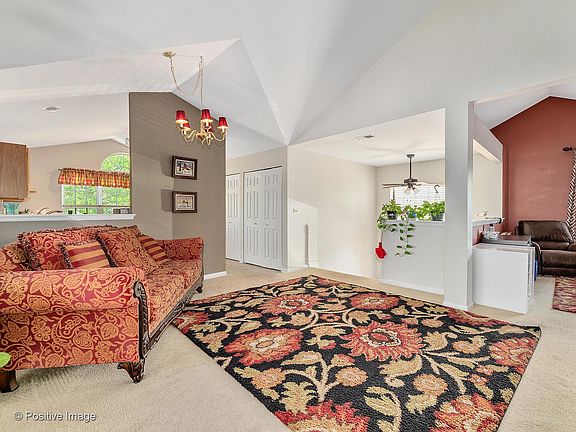 4th image of 371 Ashford Cir Unit 3