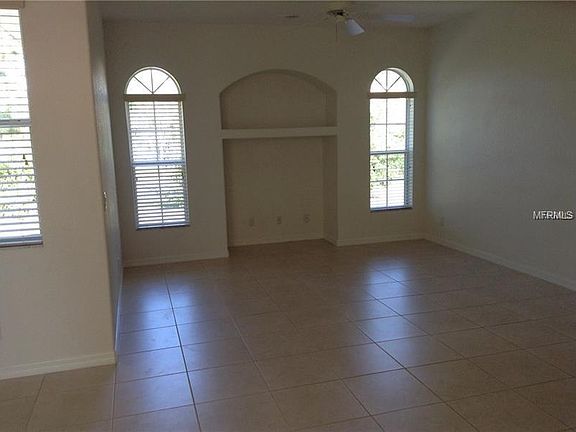 4th image of 8386 Drolet Ave