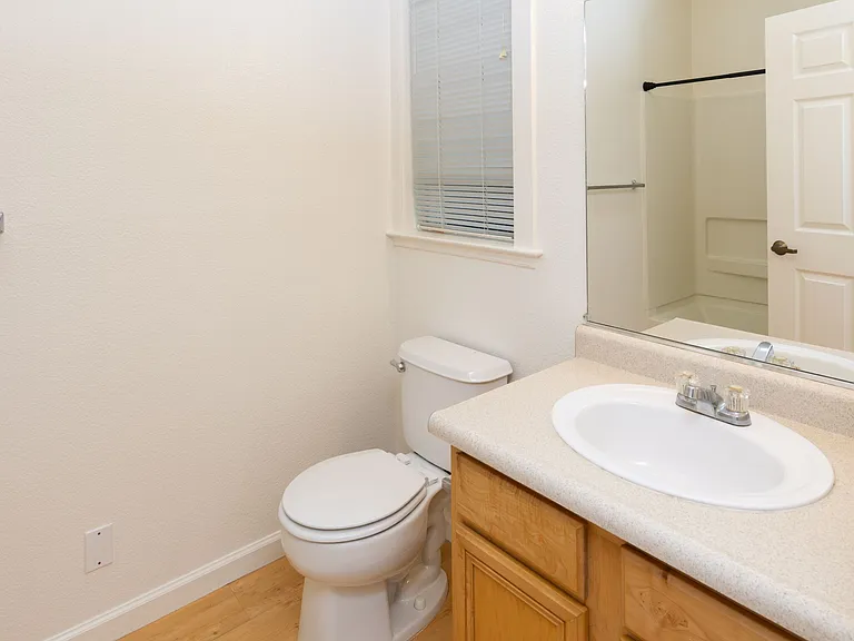 Pogonip Terrace Apartments — Photo 19