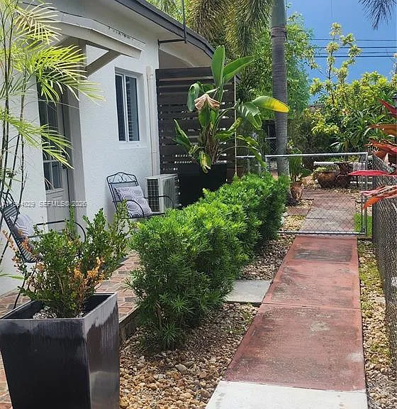 12641 SW 210th Ter #A — Photo 1