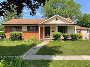 2625 Winston Dr, Sterling Heights, MI 48310