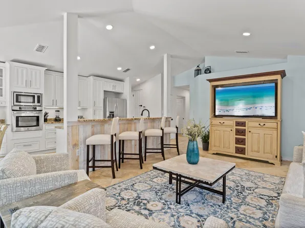 276 Sandy Cay Dr, Miramar Beach, FL 32550