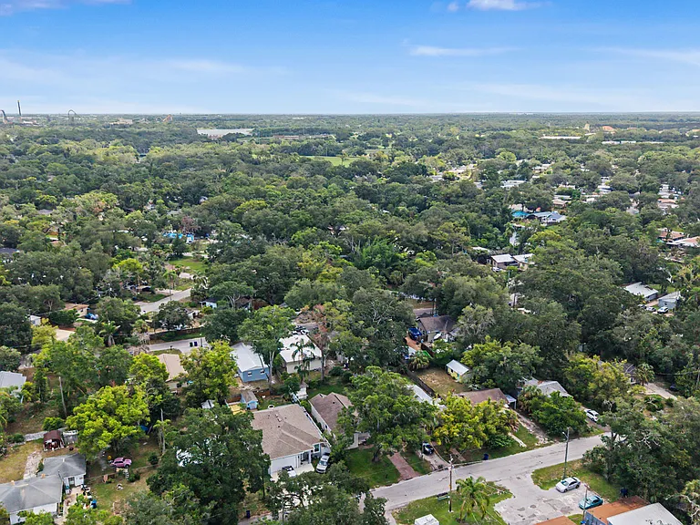 1614 E Mulberry Dr — Photo 32