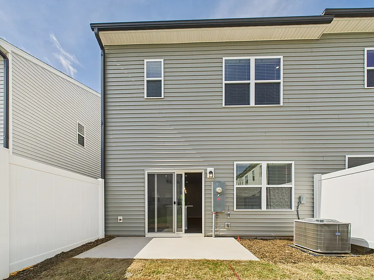 3022 Hutton Gardens Ln — Photo 16