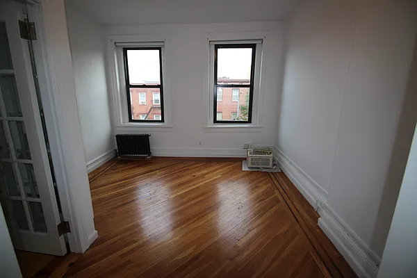 Rented by Brooklyn Real Inc | media 12