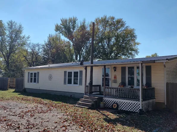 601b E Fifth, Lowry City, MO 64763