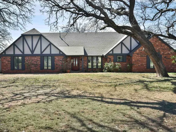 2102 Stoneridge Ln, Duncan, OK 73533