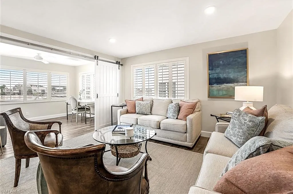 2 bed, 2.0 bath, 1350 sqft, $8,000 — Photo 4