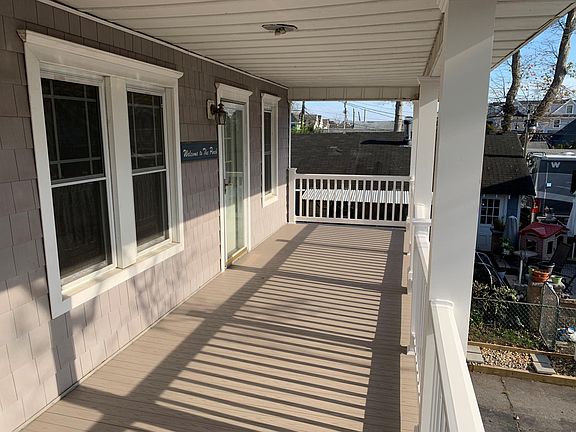 Spacious Deck - New