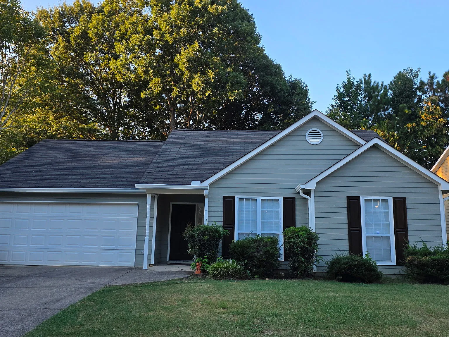 3 bed, 1190 sqft, $2,000 — Photo 4