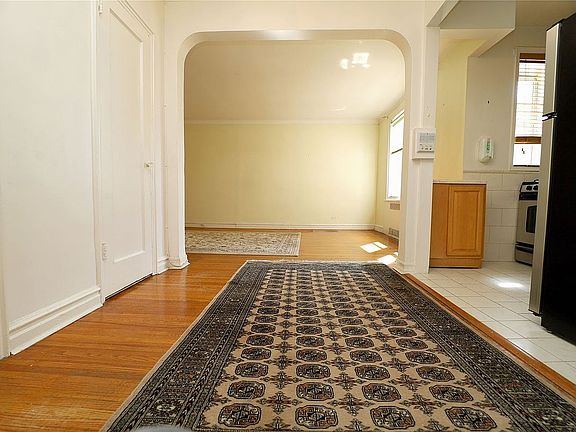 4th image of 118-11 84th Ave #518