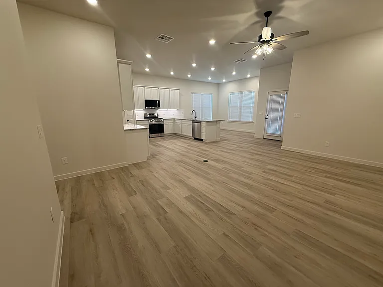 5310 Remington Ave — Photo 3
