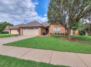 8121 Eagle Cir, Oklahoma City, OK 73135