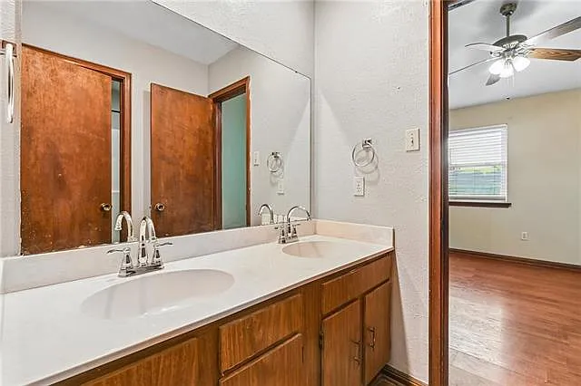 69 Crislaur Ave #A — Photo 9