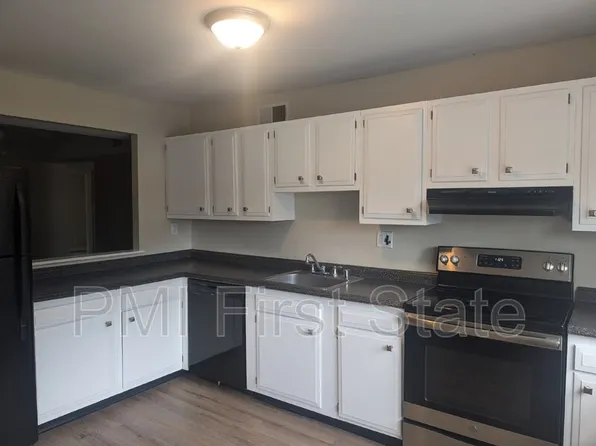 1210 Chelmsford Cir, Newark, DE 19713