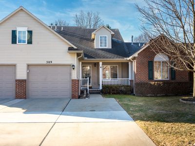 389 Woodfield Square Ln, Brighton, MI, 48116