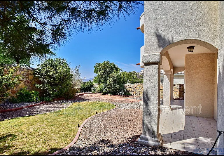 1560 Via Appia St — Photo 44