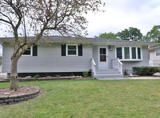 815 Tyler Ave, Dyer, IN 46311