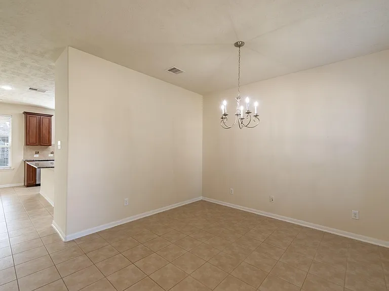 6402 Addlestone Ridge Ln — Photo 3
