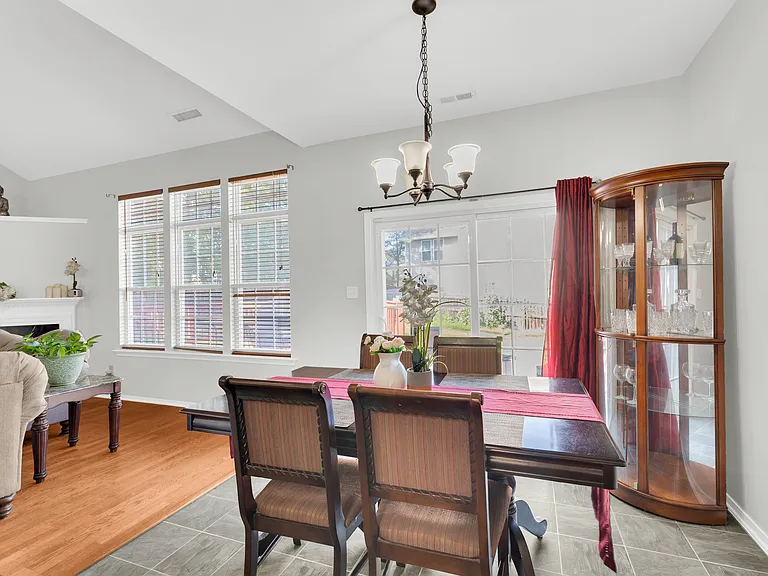 406 Treybrooke Dr — Photo 19