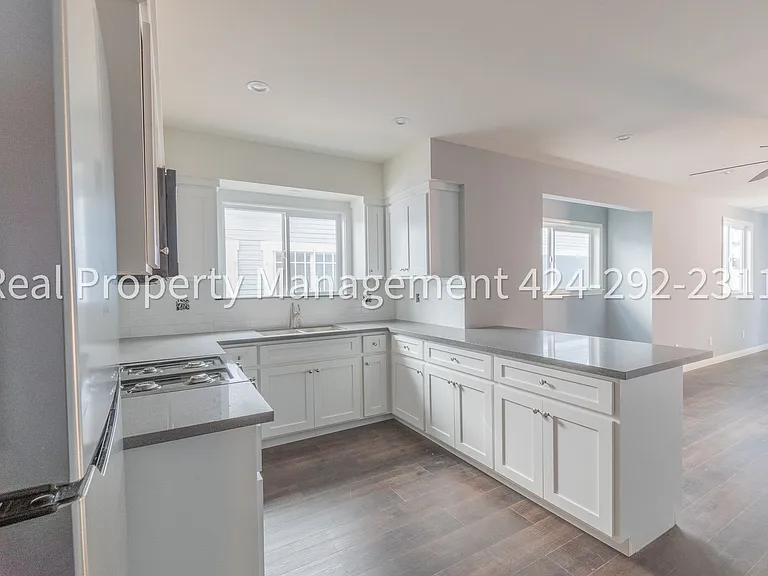 1352 E 23rd Street — Photo 6