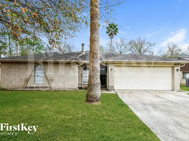 22234 Waynegate Dr — Photo 1