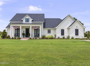 113 Belle Chasse Dr, Brandon, MS 39047