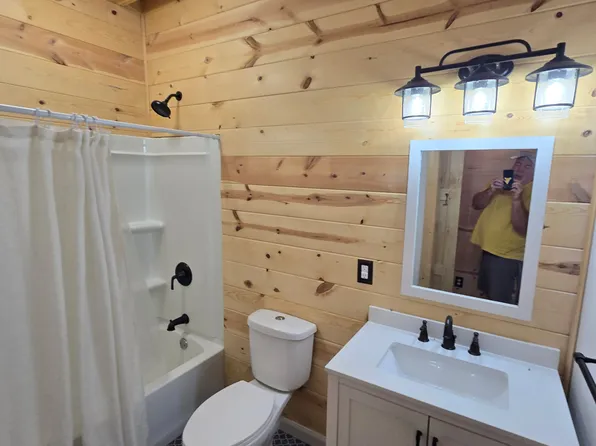 3789 Redmond Ridge Rd, Gallipolis Ferry, WV 25515