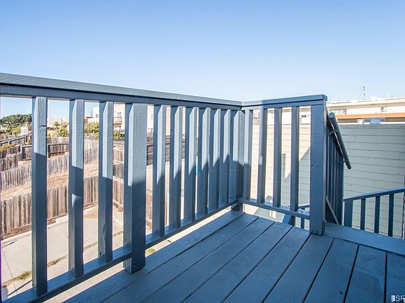 5th image of 3332-3336 Taraval St
