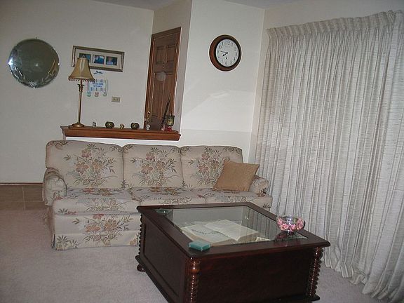 Living Room (view 2)