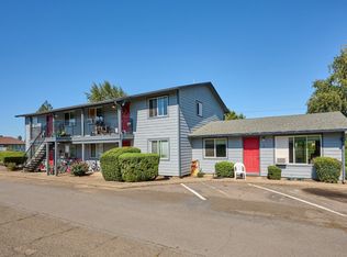 800 S 4th St APT 8, Independence, OR 97351