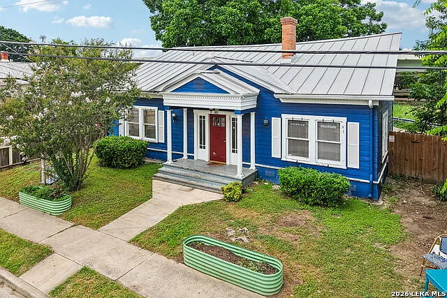 821 E Quincy St — Photo 31